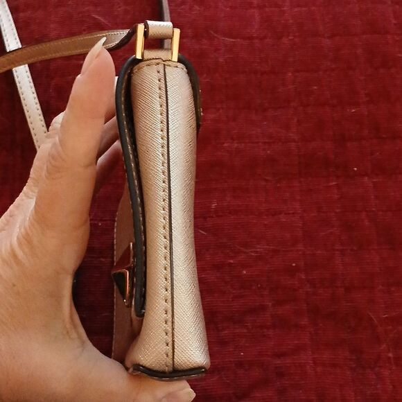 Kate Spade  - Picture 6 of 8